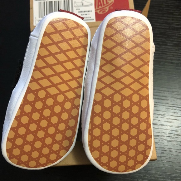 NWOT Vans checkered crib shoes - Picture 2 of 2